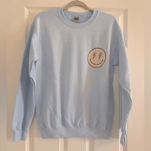 Kentucky lightning bolt smiley face crew neck sweatshirt light blue size small
